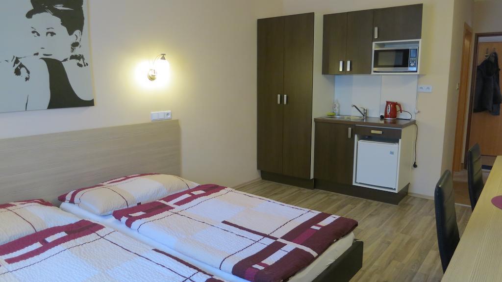 Penzion Coupe Příbram Kamer foto