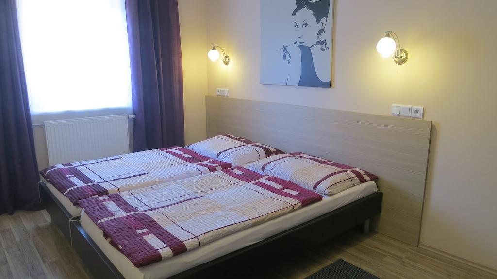 Penzion Coupe Příbram Kamer foto